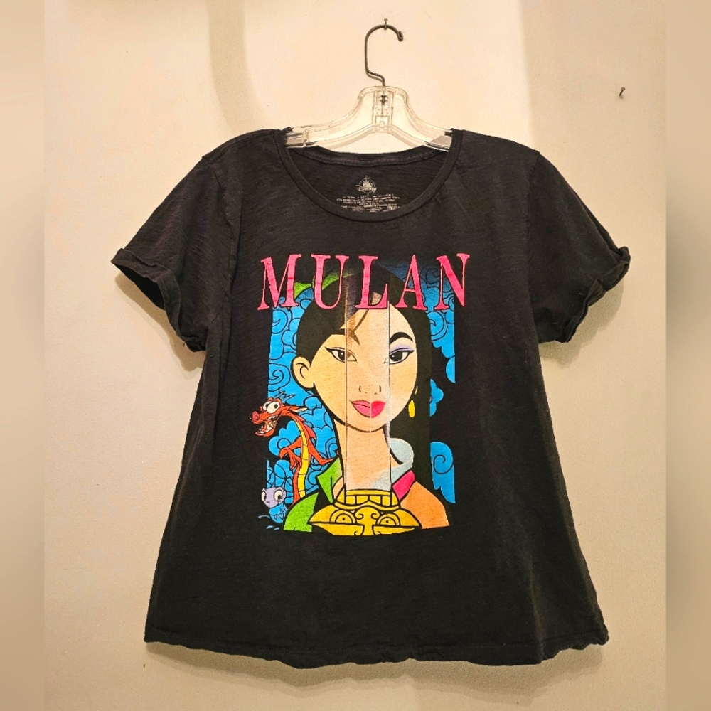 Vintage Disney's Mulan Graphic T-shirt | Size Medium